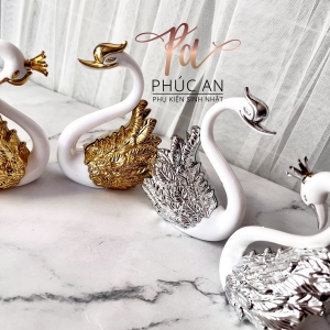 Cặp thiên nga nhựa hạnh phúc trang trí bánh kem