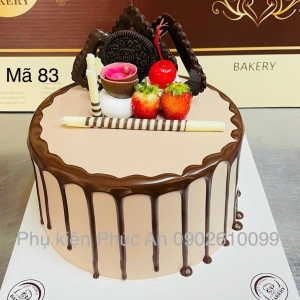 BÁNH KEM CHOCOLATE